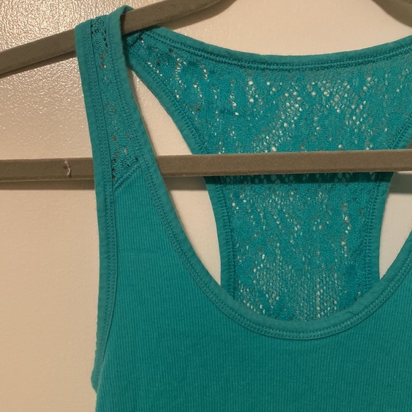 Teal Lace Panel Tank Top - Picture 2 of 4